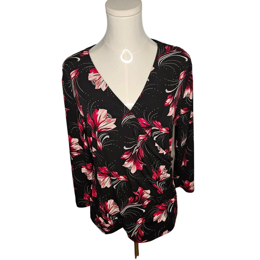 Women's 3/4 Sleeve Top by White House Black Market Size Large
